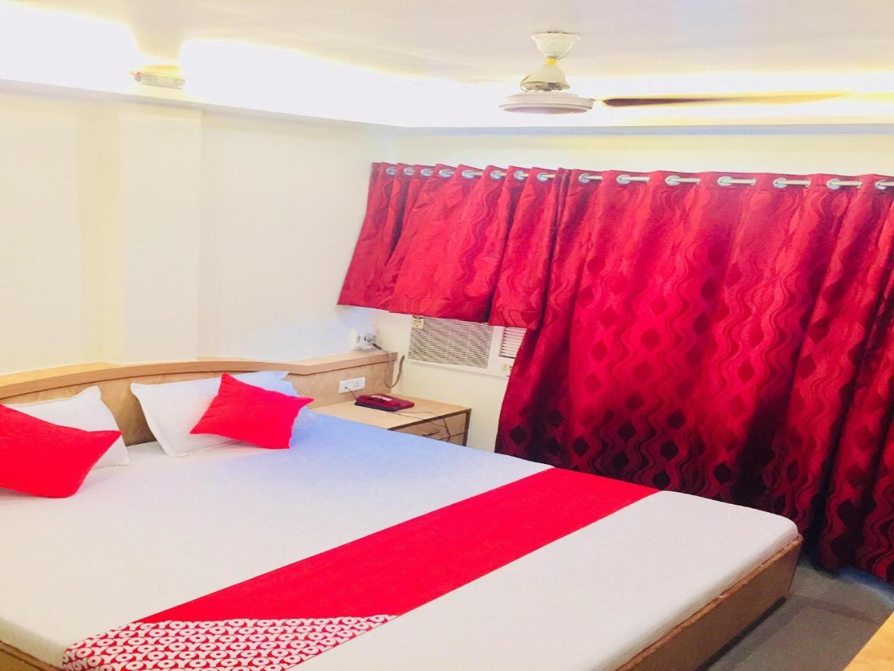 Hotel New Uttam Hira Palace Nashik Exterior foto